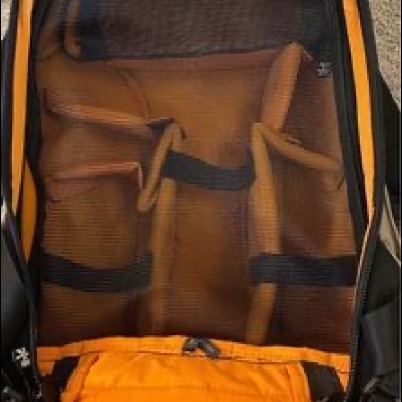 Crumpler Keystone Camera/Laptop Backpack - Picture 8 of 10